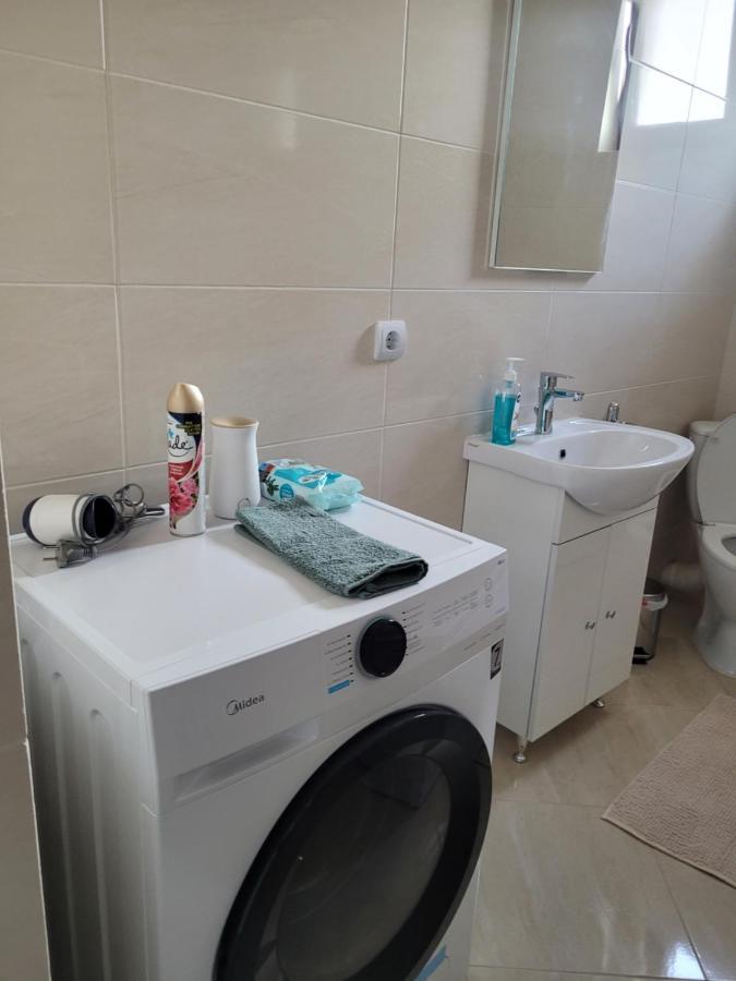 Ferienwohnung Amparo Satu Mare Exterior foto